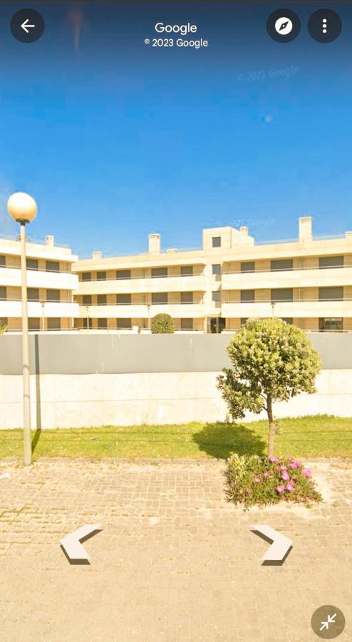 Beach Front Apartment - With Swimming Pool, Barbecue And Tennis Court! Viana do Castelo Esterno foto