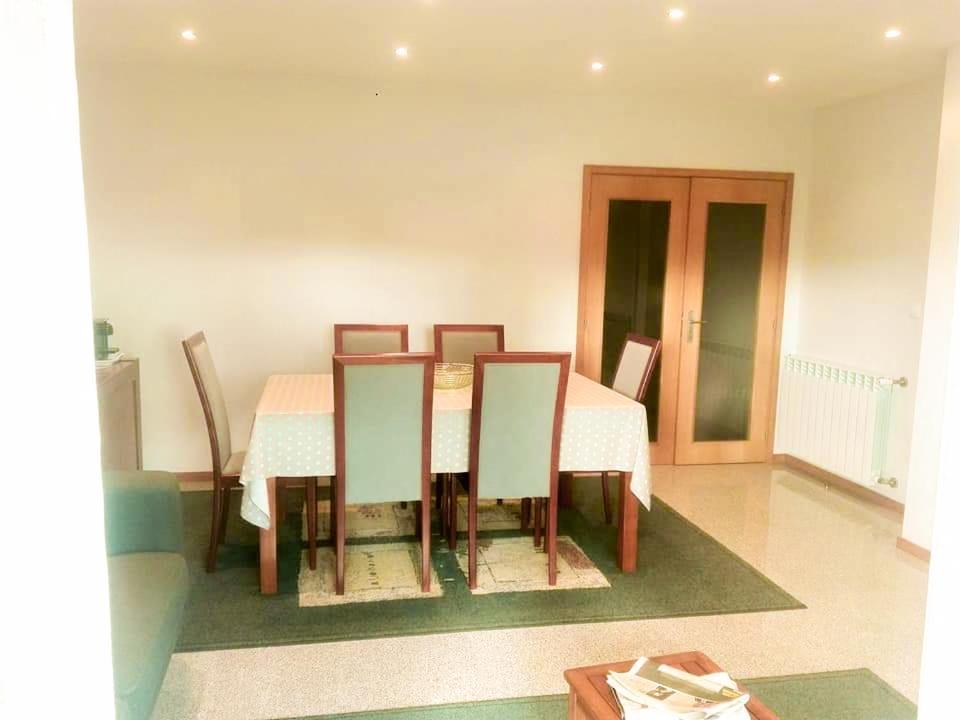 Beach Front Apartment - With Swimming Pool, Barbecue And Tennis Court! Viana do Castelo Esterno foto